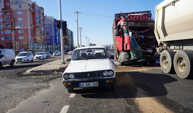 Bismil'de zincirleme kaza: 2'si çocuk 3 yaralı