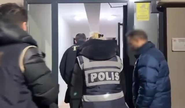 İzmir merkezli FETÖ operasyonunda 10 gözaltı
