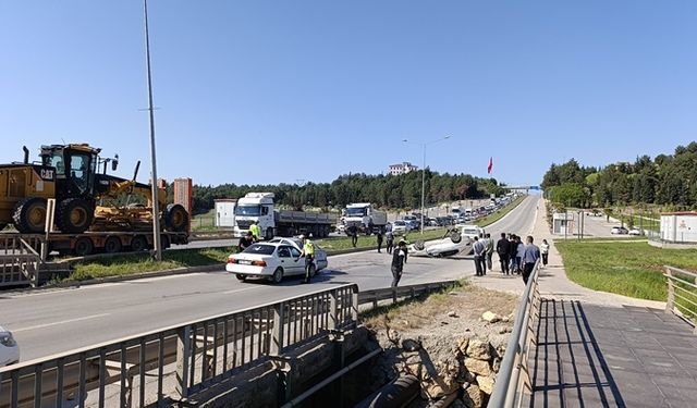 Adıyaman'da zincirleme kaza: 2 yaralı