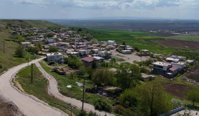 Korku yaşayan buzağı 8 aydır eve dönmüyor