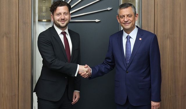 Özel, Almanya Yeşiller Partisi Eş Genel Başkanı Felix Banaszak'ı kabul etti