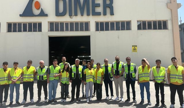 Diyarbakır’da, kendilerine burs veren fabrikaları gezdiler