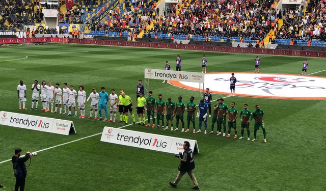 Amedspor maçında biri oyundan çıkmadı, diğeri 3 dakika oynadı