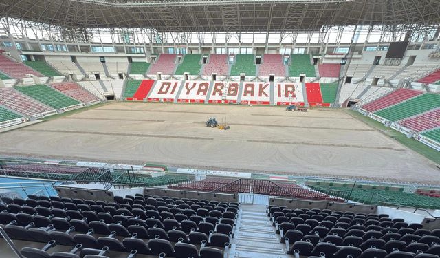Amedspor için günde 12 saat çalışıyorlar