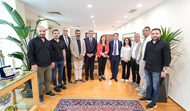 Diyarbakır ve İzmir’den yerel işbirliği sinyali