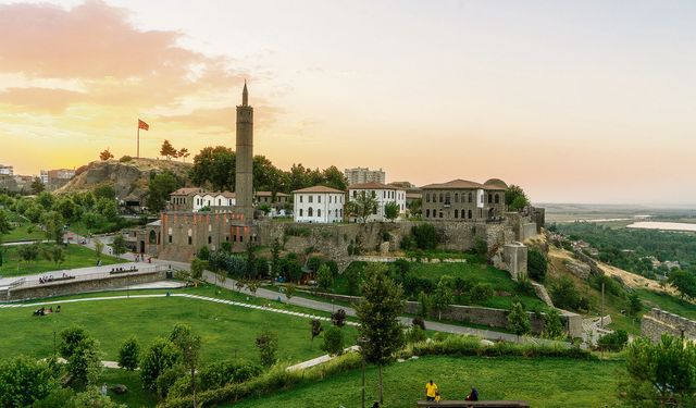 Ezan ve çan sesinin birlikte yankılandığı şehir