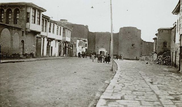 Diyarbakır İzzetpaşa'dan zamanda donmuş bir kare