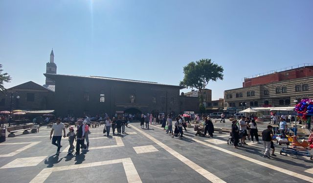 Diyarbakır sokaklarında bir dönem böyle yaşanırdı