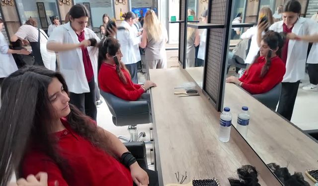 Diyarbakır'da öğrenci emeği 3 yılda 459 milyon lira ciroya ulaştı