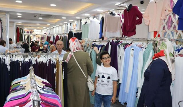 Tarihi çarşılarında bayram hareketliliği başladı