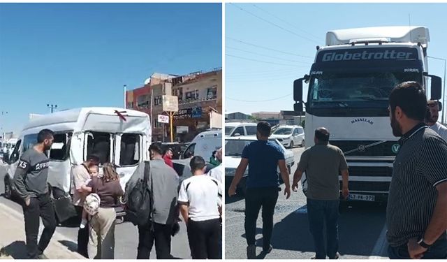 TIR’ın çarptığı minibüste 4 yaralı