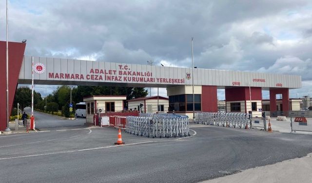 DEM Parti heyetinden Silivri ziyareti