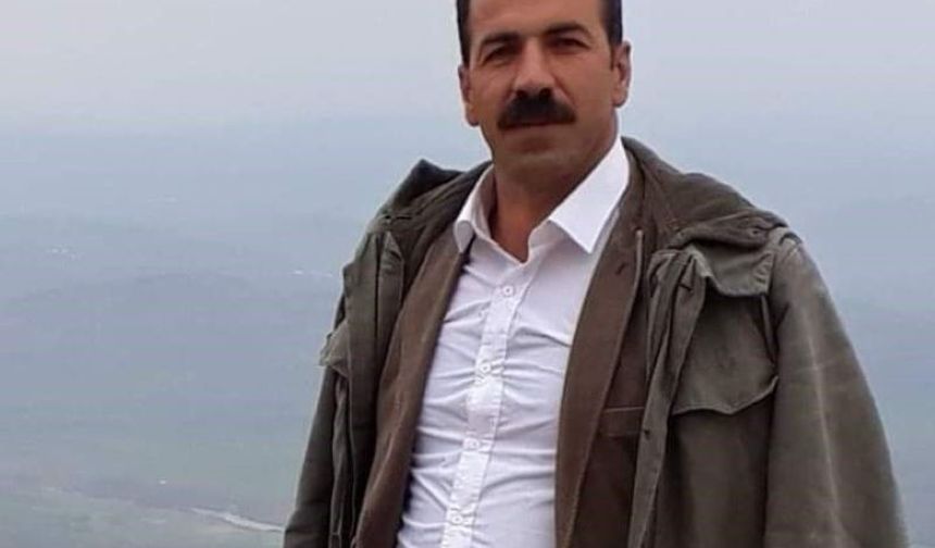 Köy muhtarı ahırda ölü bulundu; cinayet mi, intihar mı ?