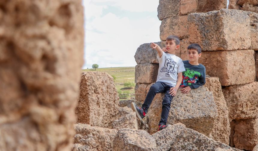 Diyarbakır'ın tarihini anlatan 'Küçük Elçileri'