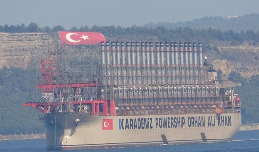 Dünyanın en büyük gemisi boğazdan geçti