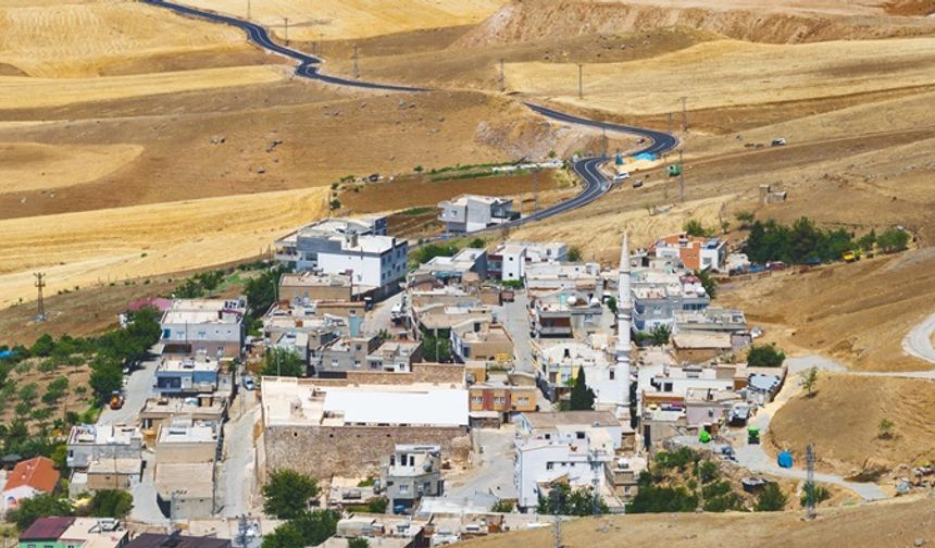 Mor Kiryakus Manastırı yoluna asfalt