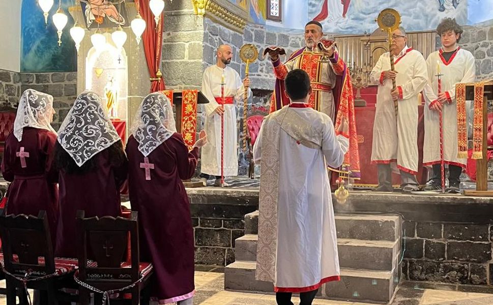 Diyarbakır'daki Keldani Cemaatinden ayin
